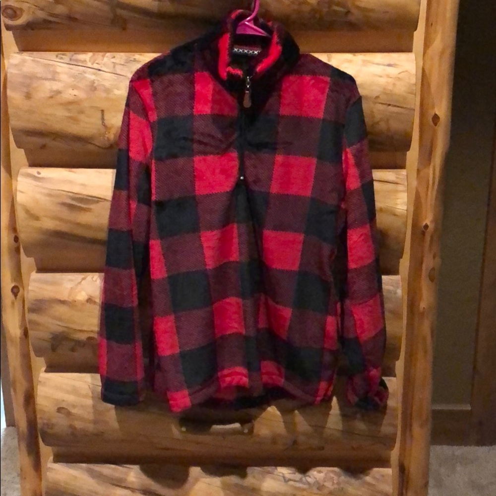 Plaid fleece half zip sweater. Size medium. New!